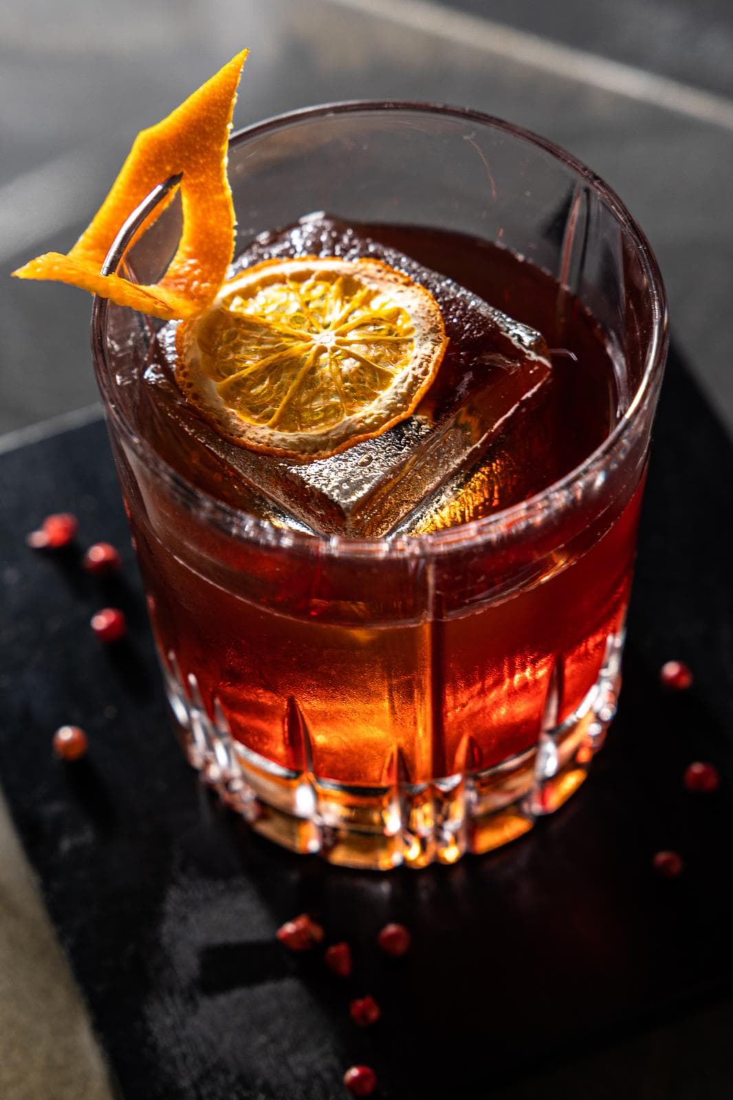 Negromilla — Negroni botanico al bergamotto e camomilla